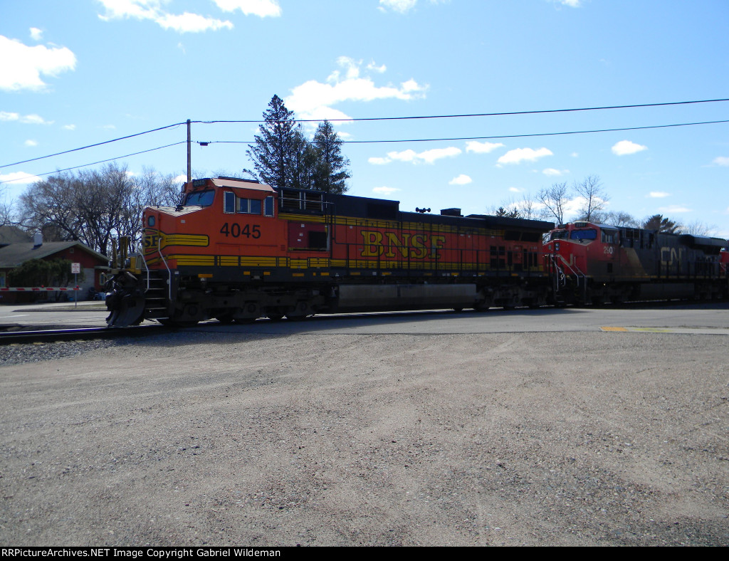 BNSF 4045 